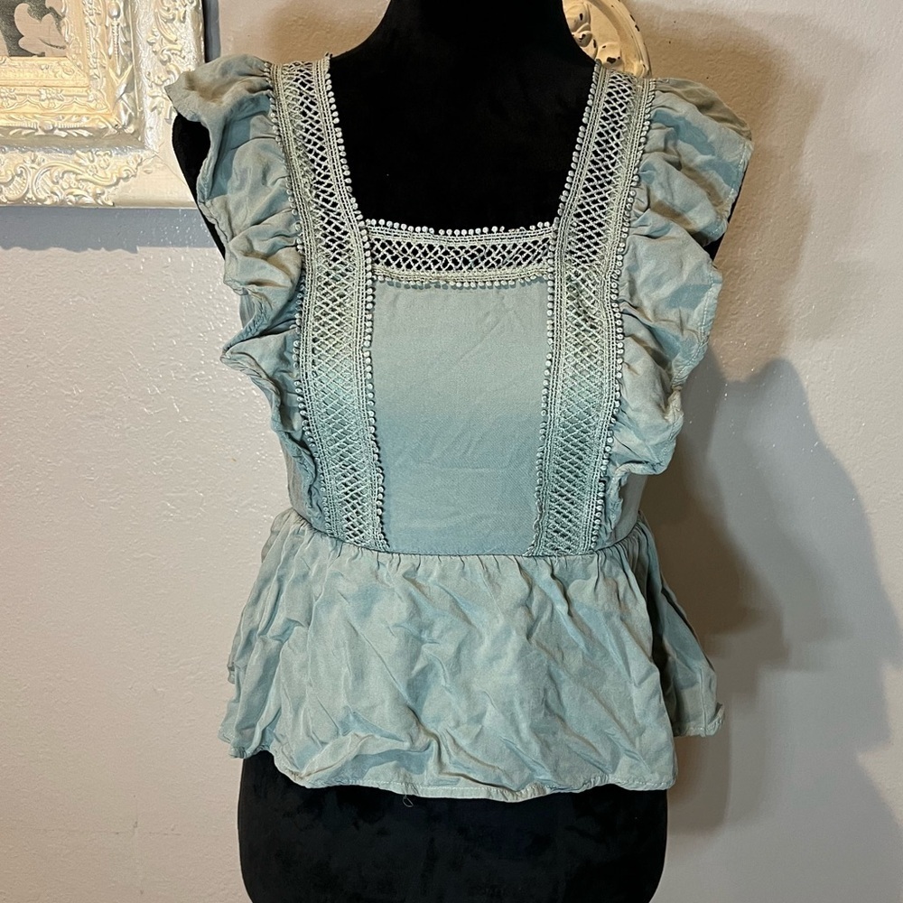 Elegant Ruffled Sleeveless Top in Blue green hue
